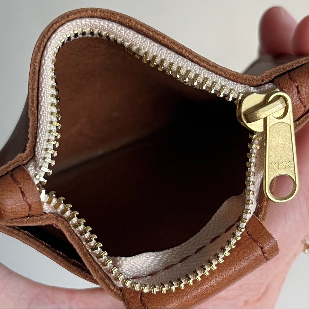 Portland Leather Wallet Honey Brown Zip Coins Cards Snap EUC - Picture 4 of 4